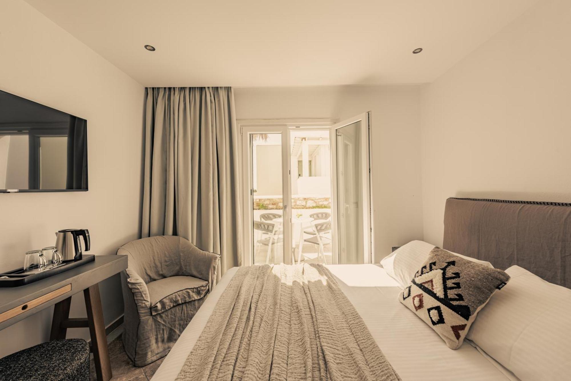 Saint George Hotel Хриси Акти Екстериор снимка